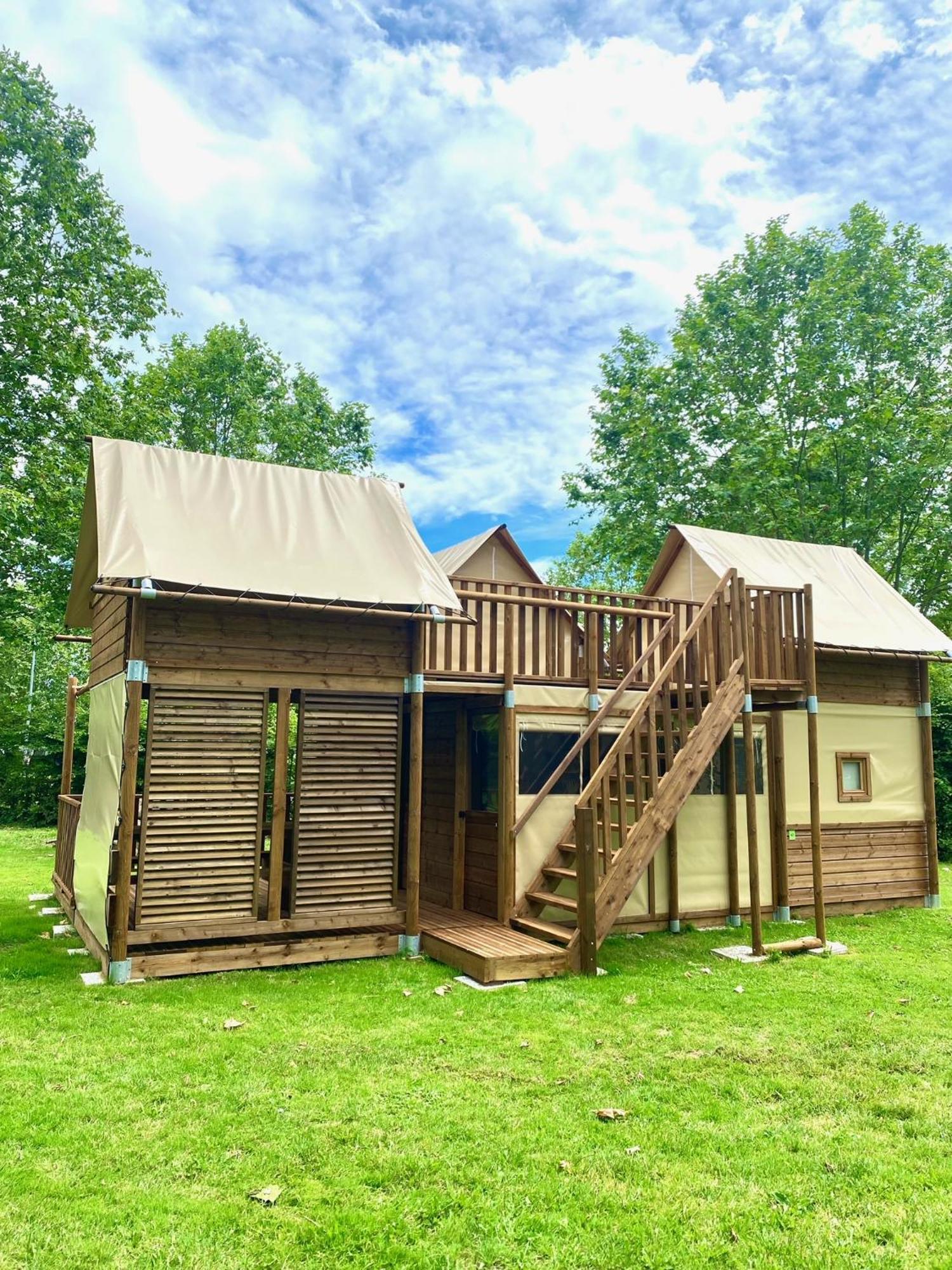 Camping De Thoissey *** Extérieur photo