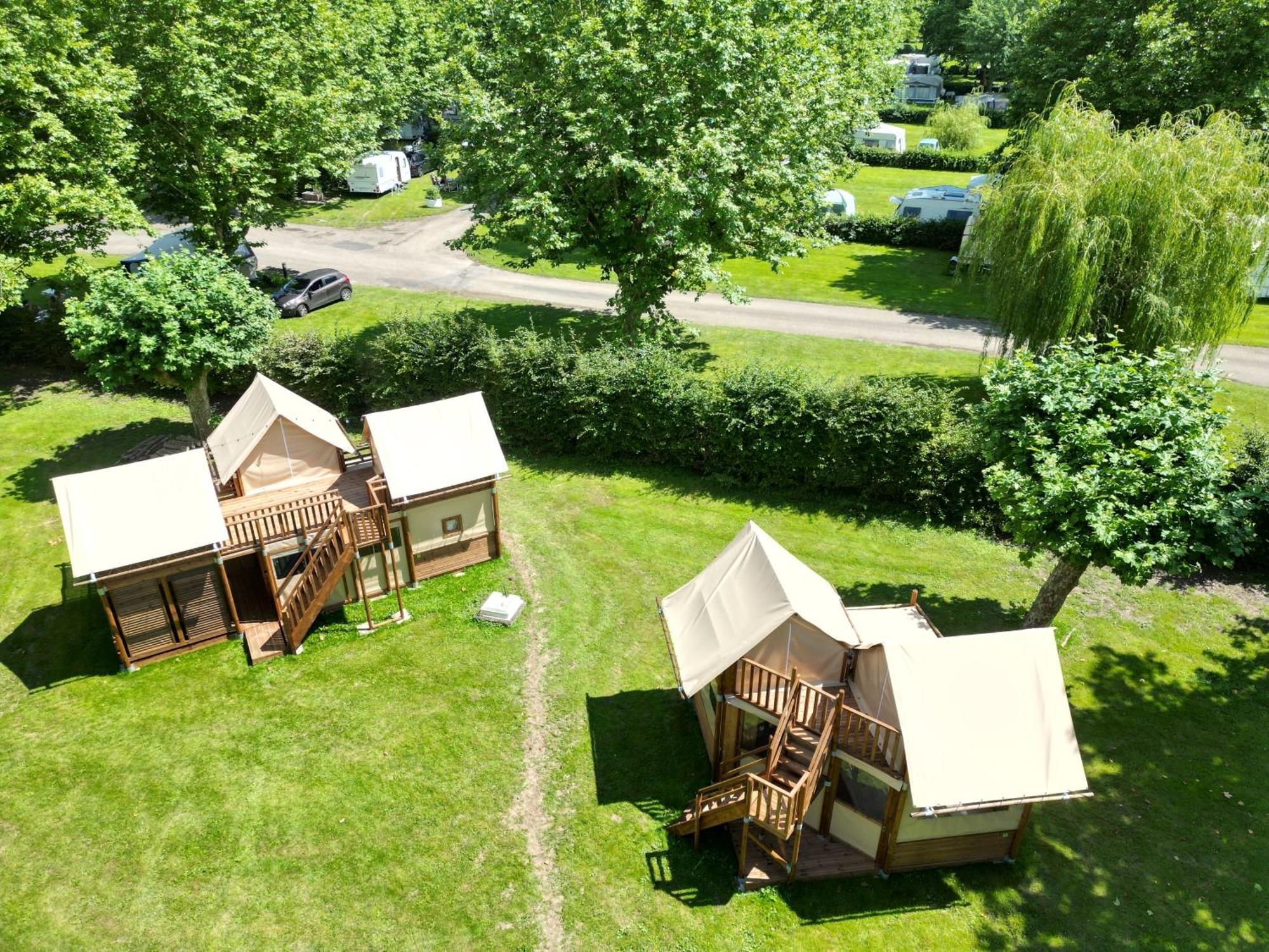 Camping De Thoissey *** Extérieur photo