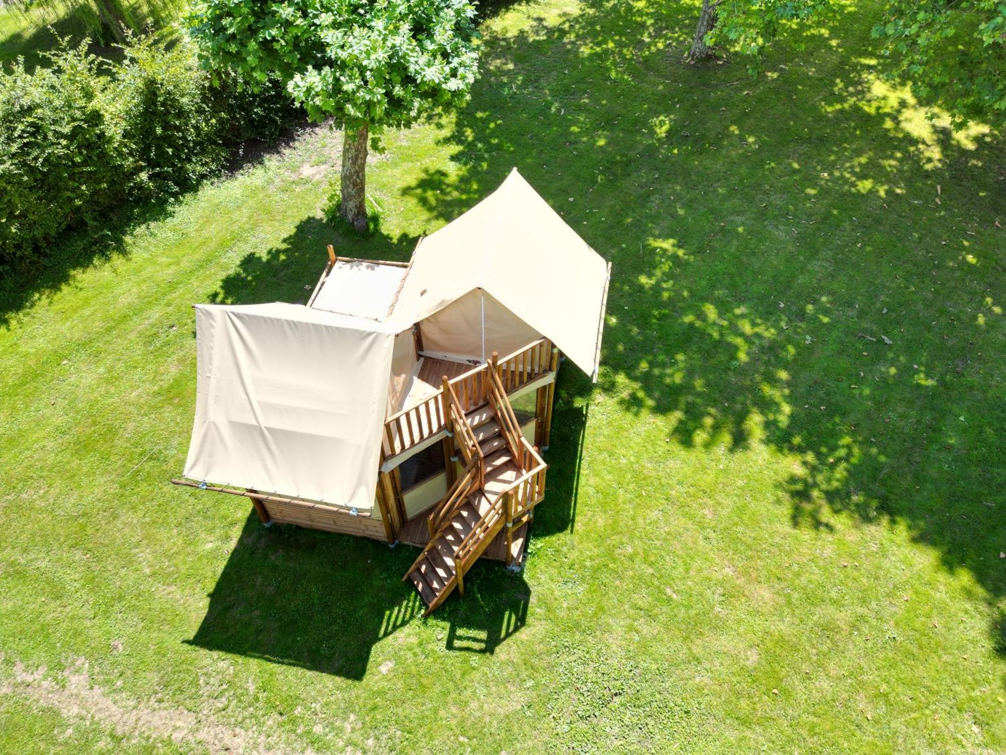Camping De Thoissey *** Extérieur photo