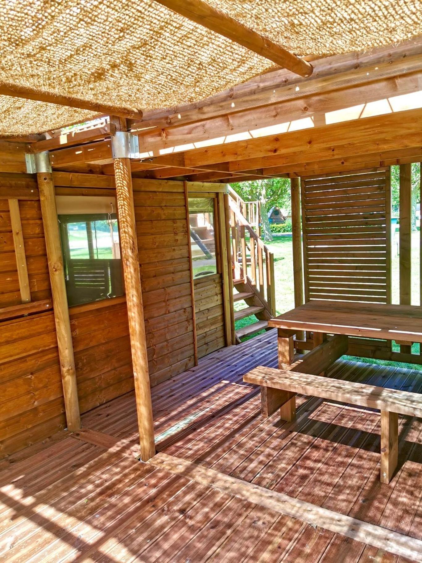 Camping De Thoissey *** Extérieur photo