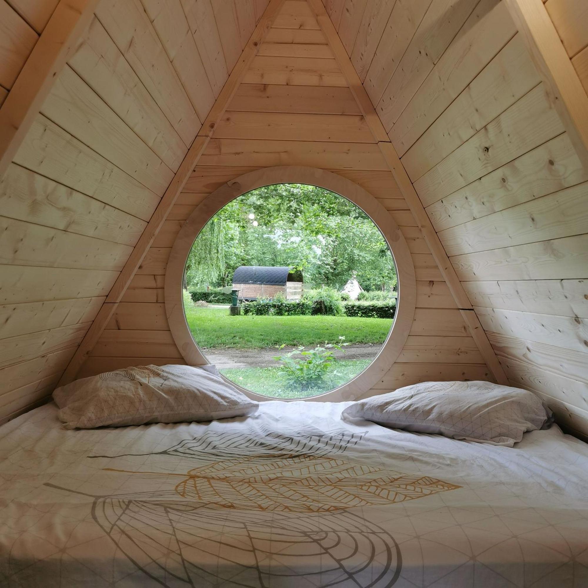 Camping De Thoissey *** Extérieur photo