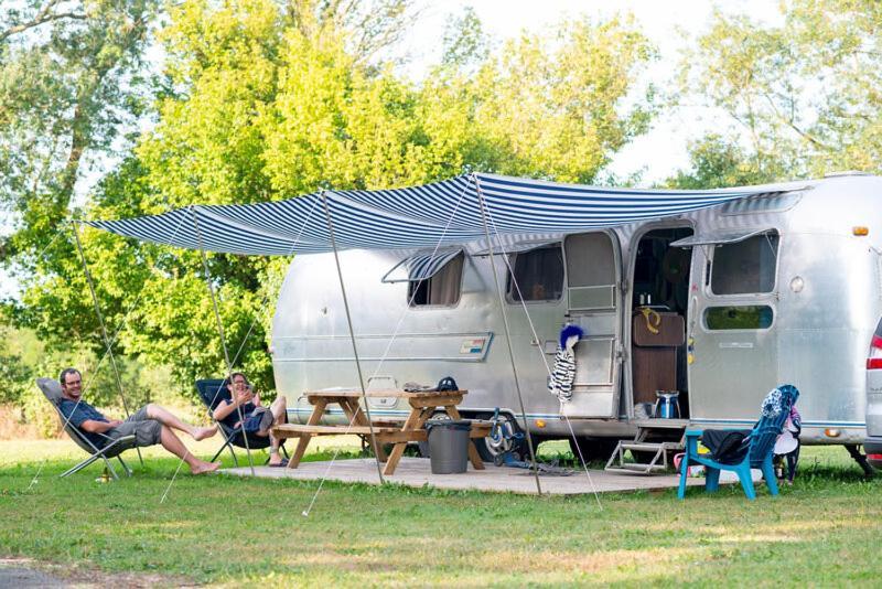 Camping De Thoissey *** Extérieur photo